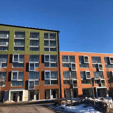 Modern Two Bedroom Apartment Near Helsinki Airport Vantaa Bagian luar foto