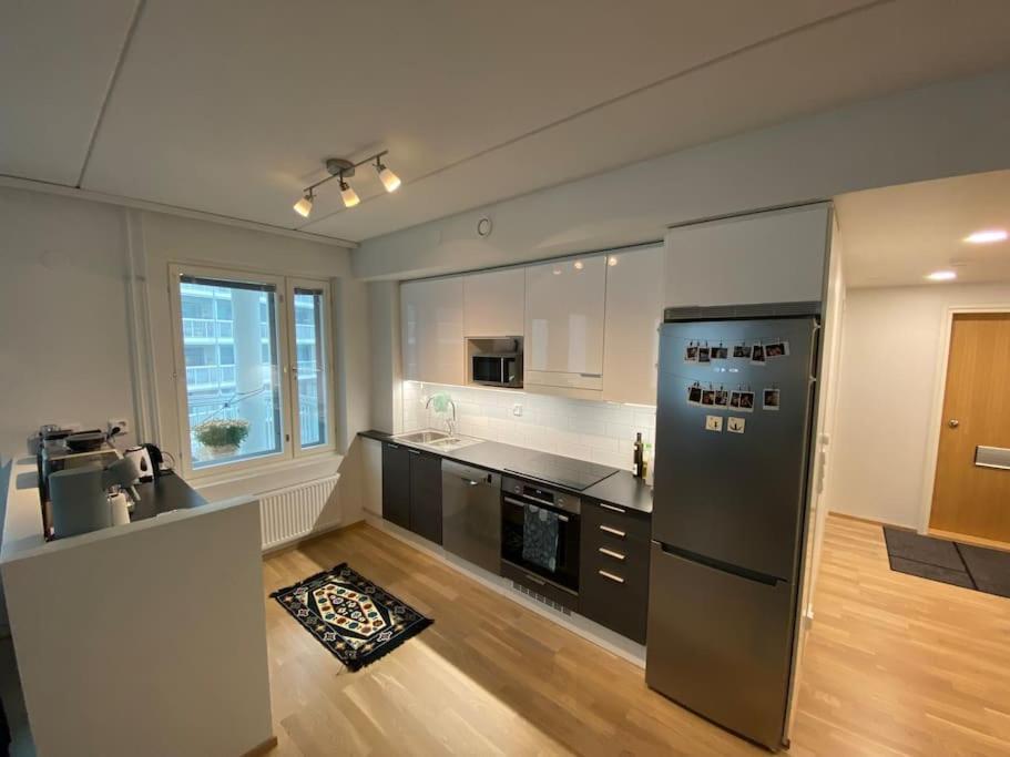 Modern Two Bedroom Apartment Near Helsinki Airport Vantaa Bagian luar foto